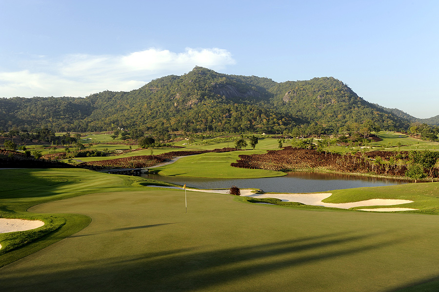 The par-three eighth at Black Mountain