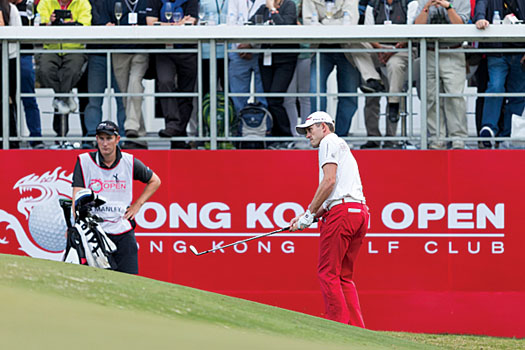 Manley holes out for birdie on the final hole of regulation at the HK Open