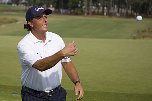 Phil Mickelson failed to get anything going