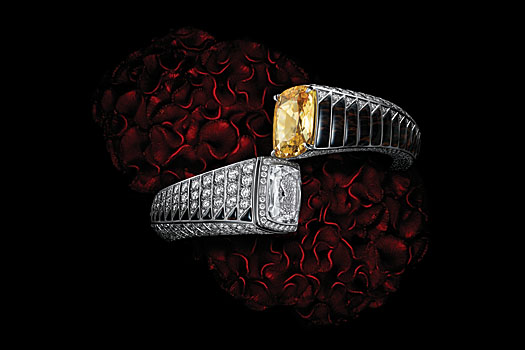 Cartier High Jewellery: watch with yellow sapphire and obsidians