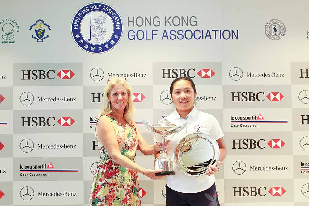 Tseng Tsai-Ching with her trophies