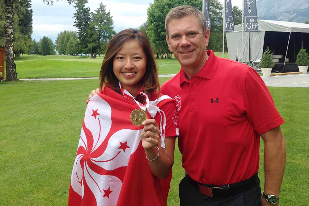Brad Schadewitz with Tiffany Chan after winning the 2014 World University Championship in Crans-Montana, Switzerland