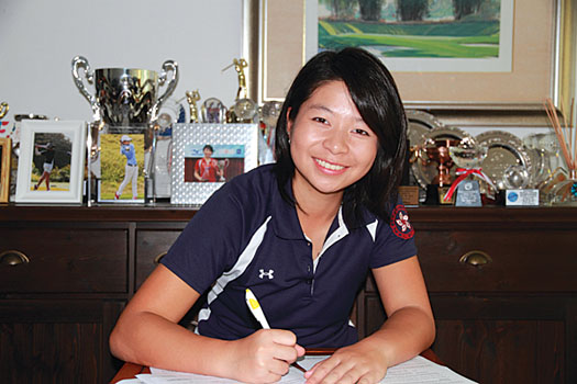 Mimi Ho has earned a golf scholarship to California State University, Fresno